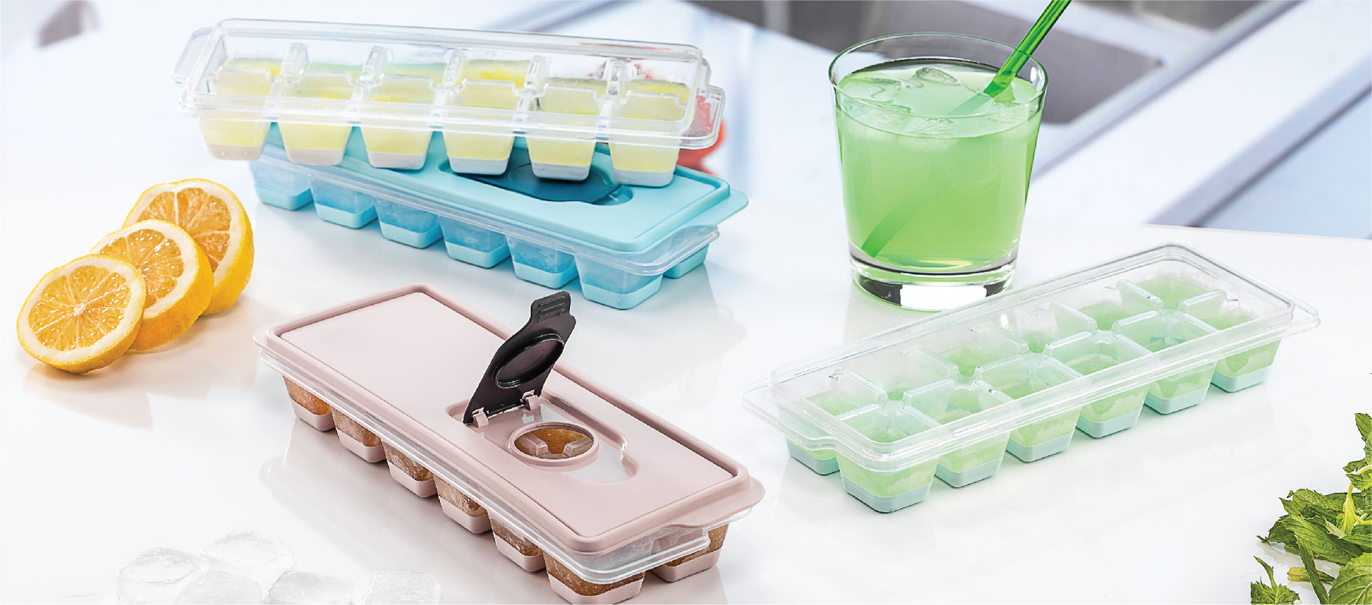 ФОРМА ДЛЯ ЛЬДА С КРЫШКОЙ И СИЛИКОНОВЫМ ДНОМ.